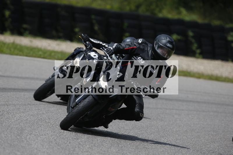 /Archiv-2024/29 12.06.2024 MOTO.CH Track Day ADR/Gruppe blau/1